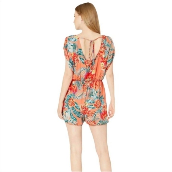 NWT Women's BCBG MAXAZRIA Flutter Sleeve Woven Romper Multi-Tropicalia - Picture 2 of 8